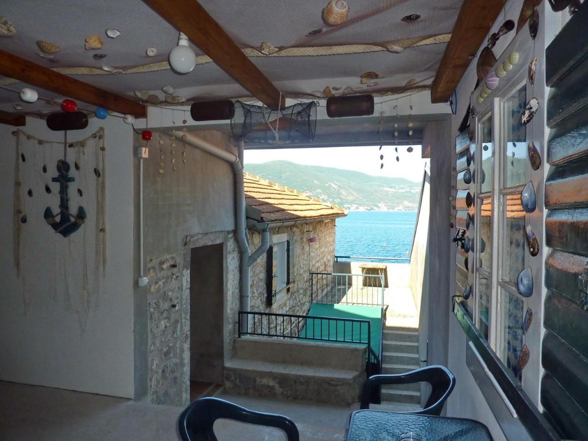 Rose - Apartmani Janovic Luštica Esterno foto