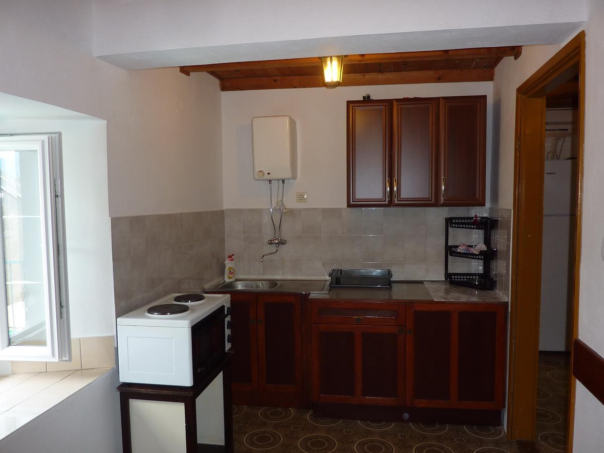 Rose - Apartmani Janovic Luštica Esterno foto